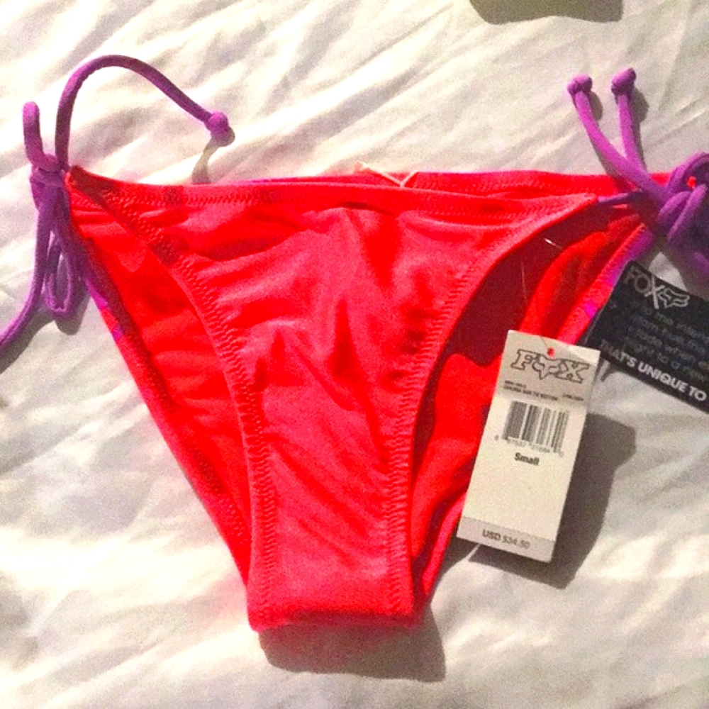NWT FOX Chroma Side Tie Bottom